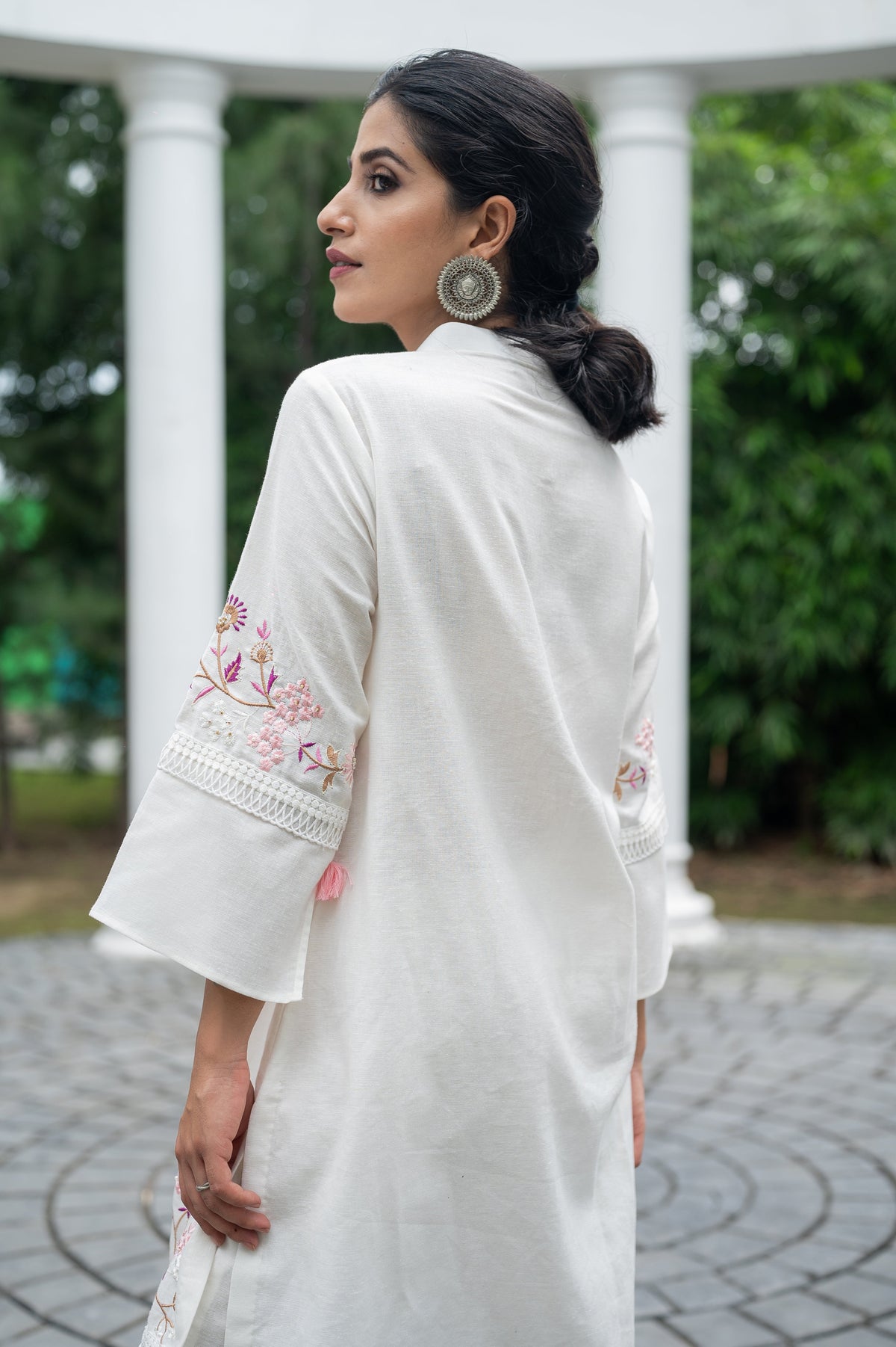 Sanditti White Floral Fusion Kurta Set