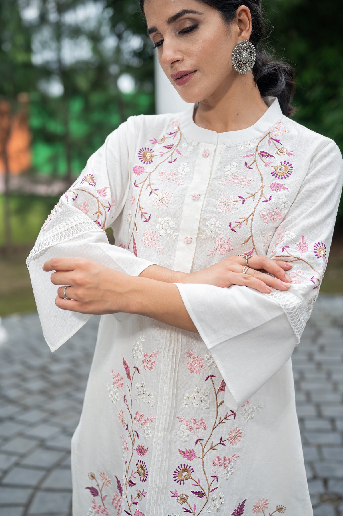 Sanditti White Floral Fusion Kurta Set