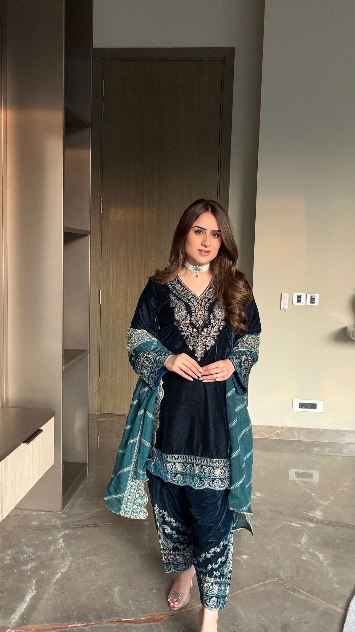 Sanditti Aafreen Teal Blue Velvet Embroidered Set