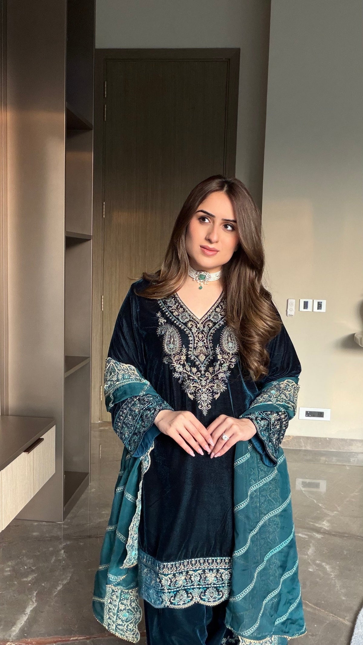Sanditti Aafreen Teal Blue Velvet Embroidered Set