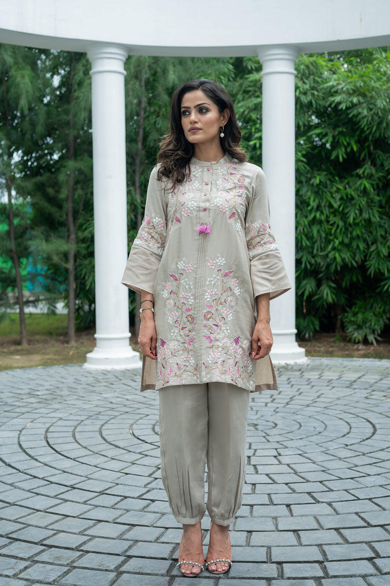 Sanditti Beige Floral Fusion Kurta Set