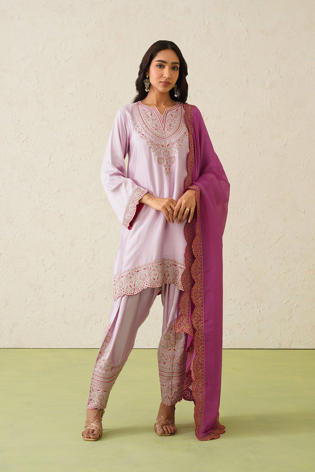 Sanditti Noor Pink Embroidered Set with Organza Dupatta