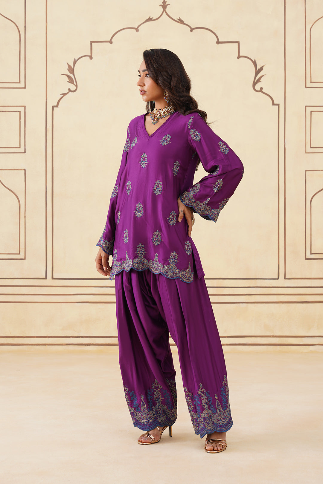 Sanditti Meher Wine Embroidered Farshi Set with Dupatta