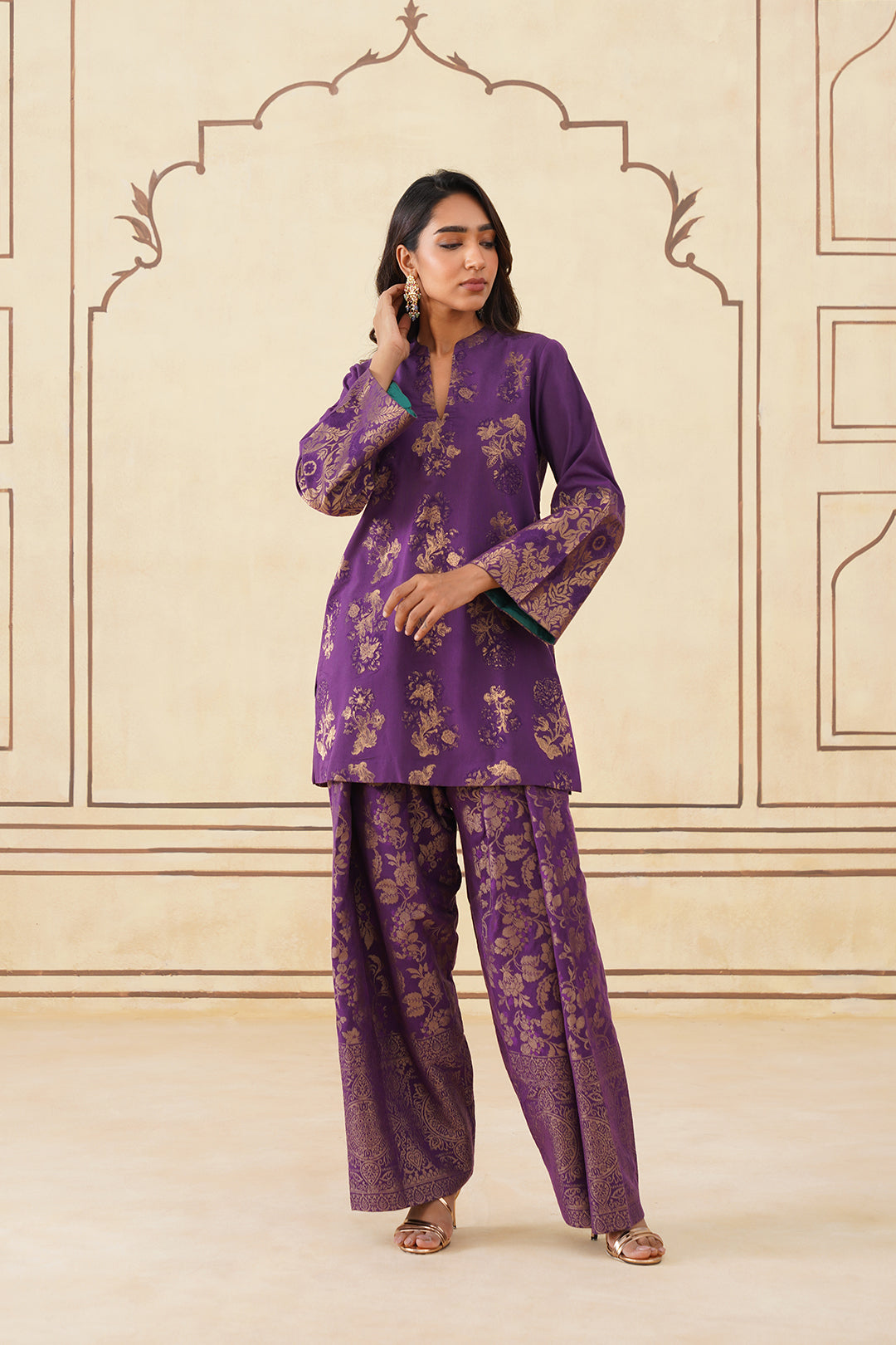 Sanditti Wine Brocade Farshi Set