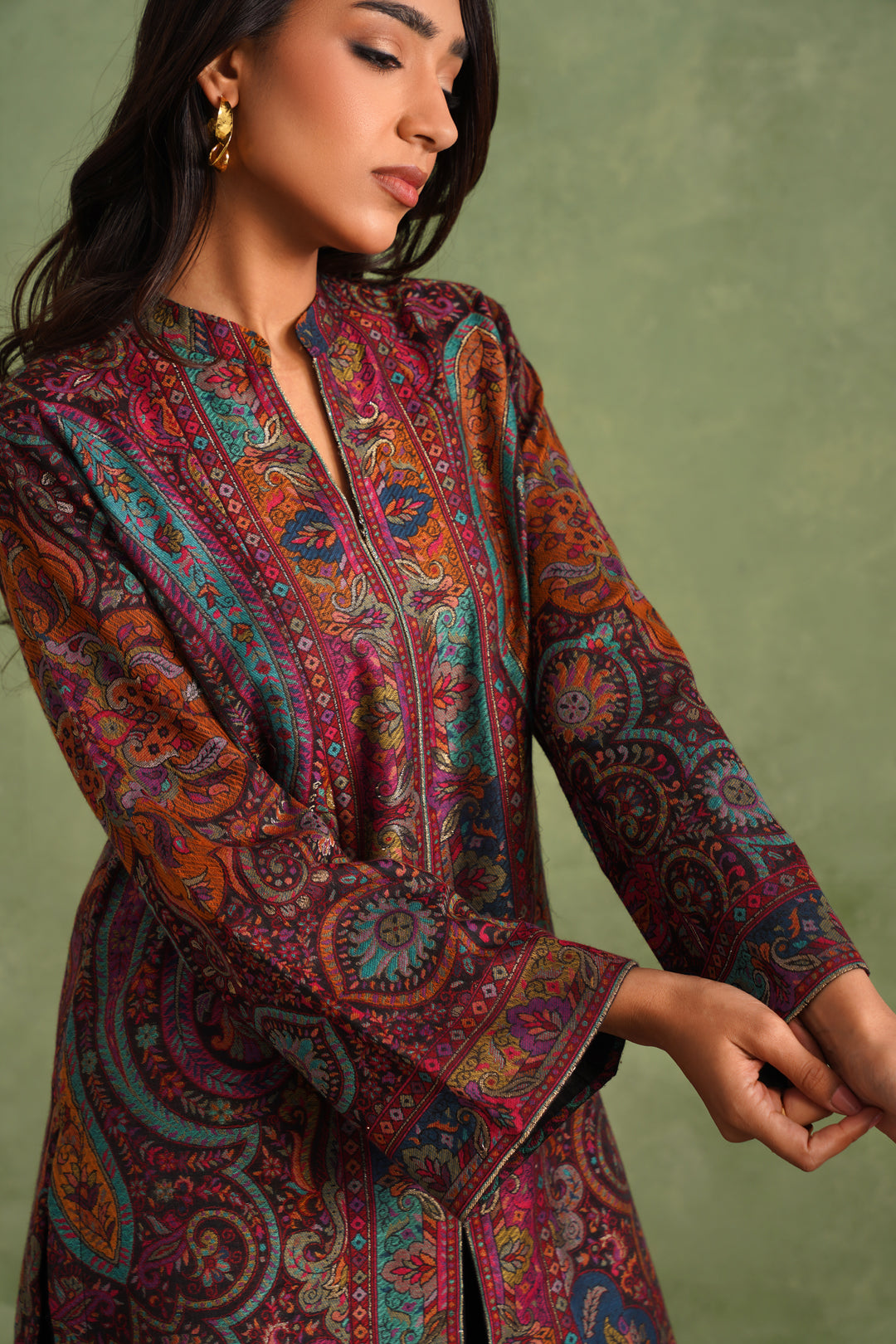 Sanditti Wine Zari Kaani Set