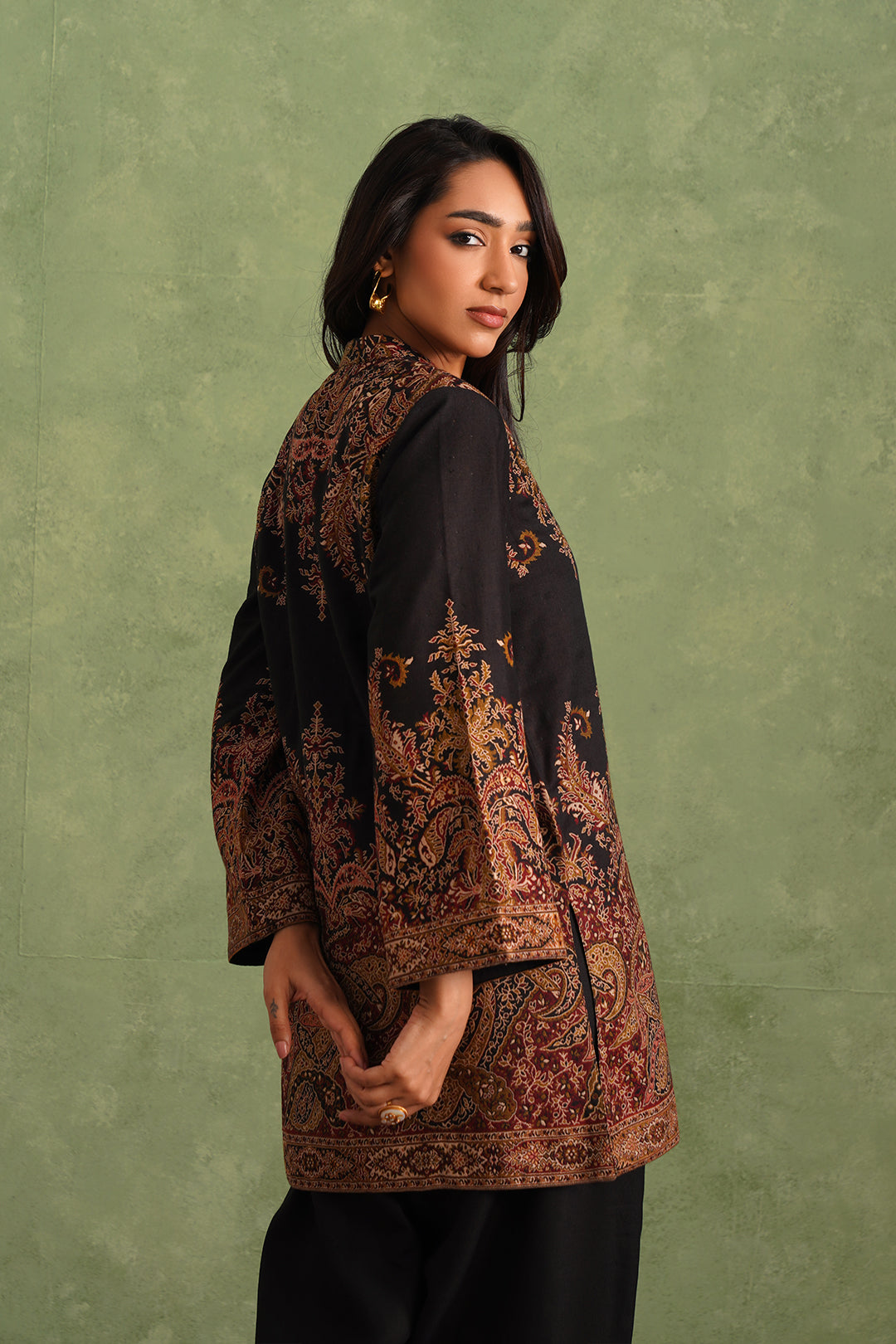 Sanditti Aafreen Black Woven Set