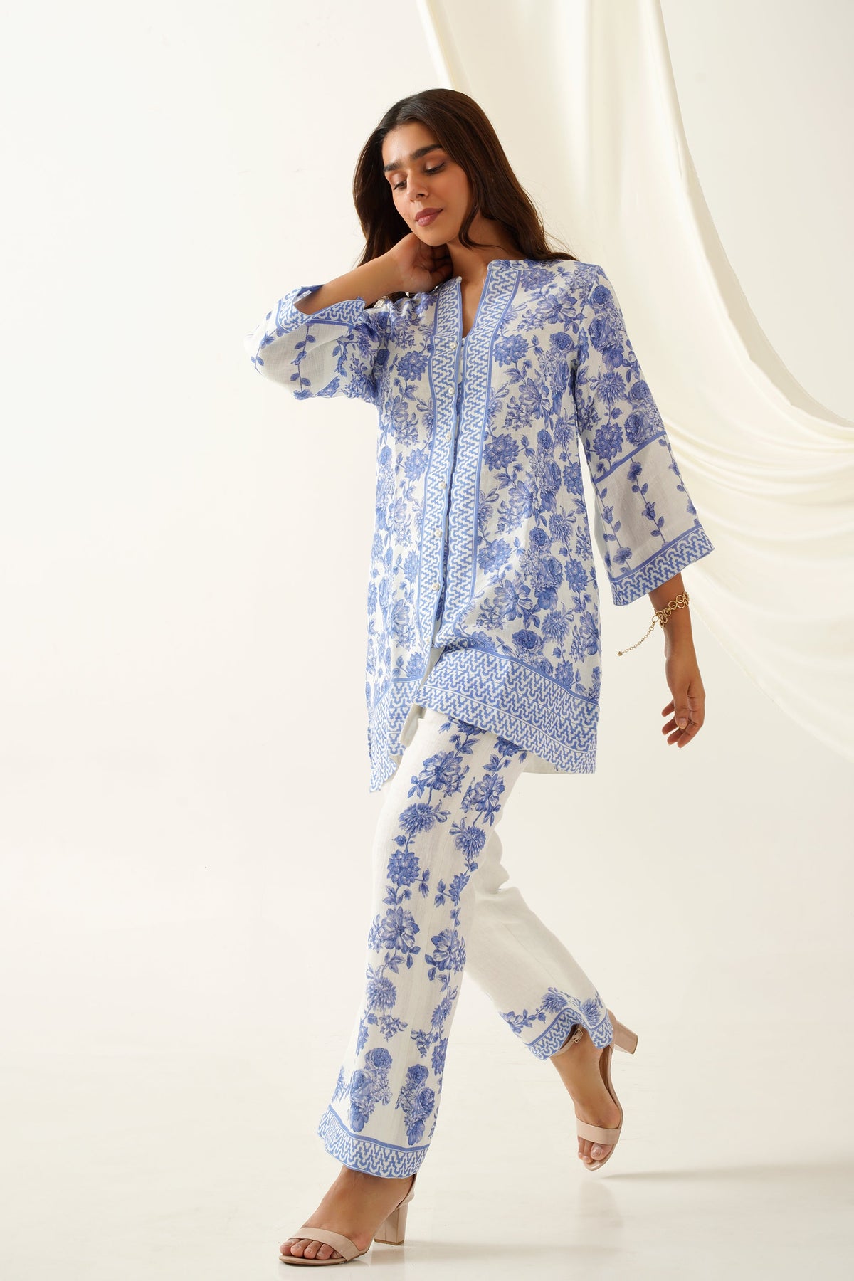 Sanditti Blue Printed Linen Set