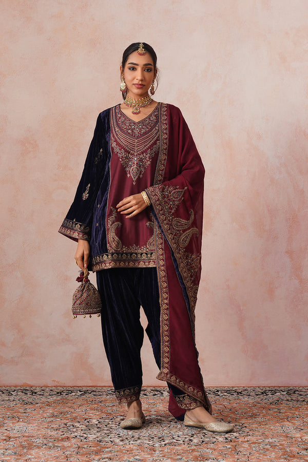 Sanditti Navy Maroon Panel Velvet Embroidered Set