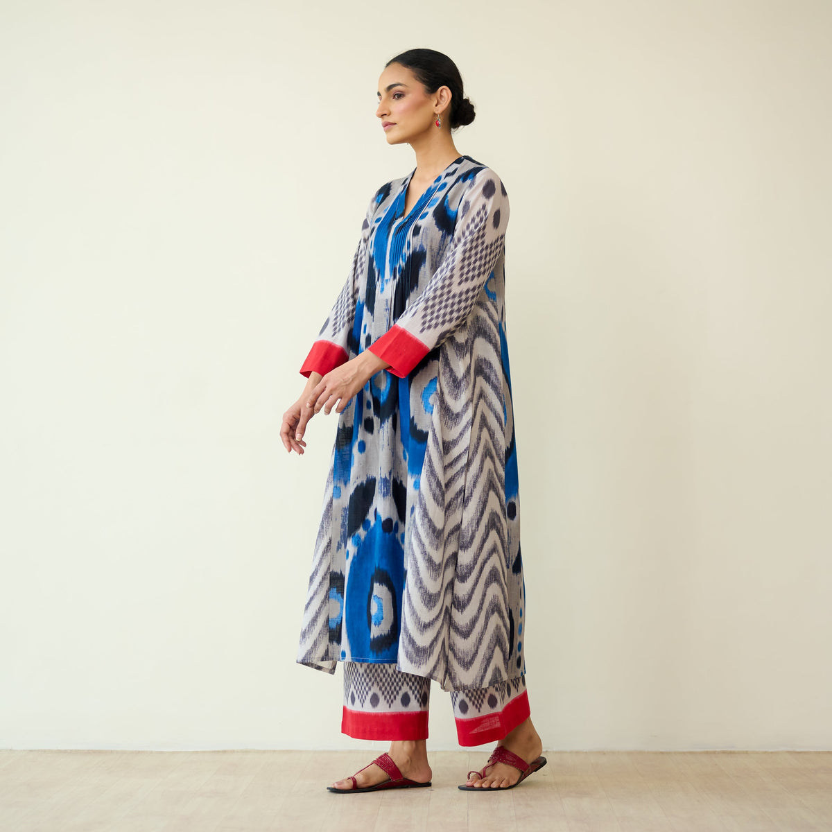 Sanditti Rhythm Slub Cotton Kurta Set - Electric Blue & Grey