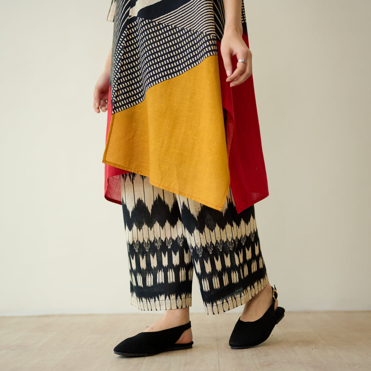 Sanditti Mix and Match Slub Cotton Shrug Set - Tomato Red & Turmeric Yellow