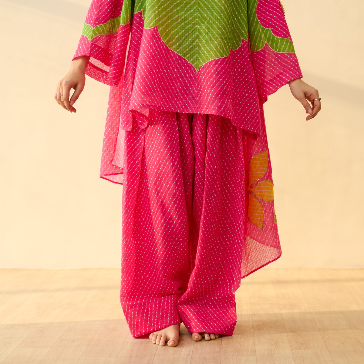 Sanditti Sundari Kota Doria Cotton Farshi Set with Dupatta - Hot pink & Parrot Green