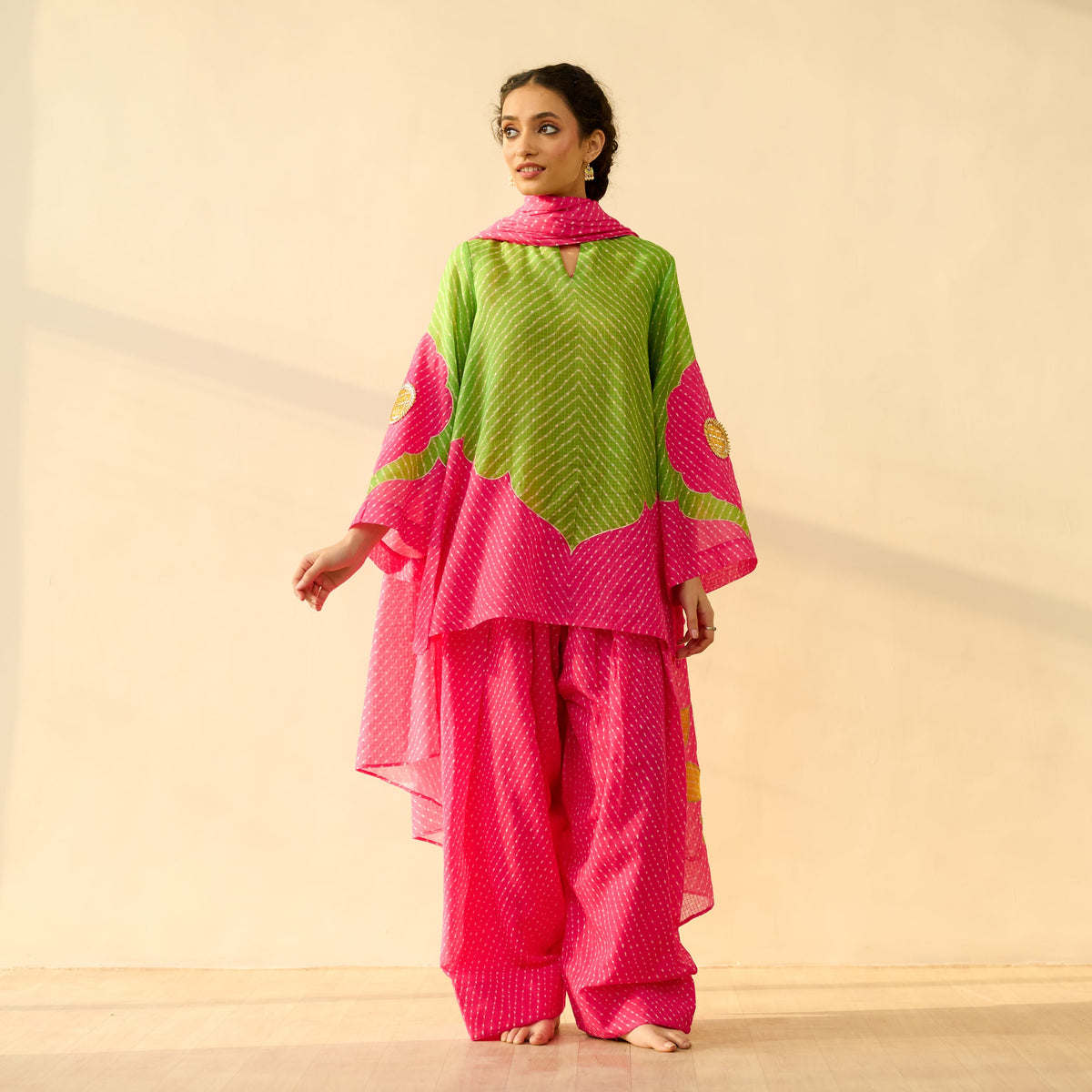 Sanditti Sundari Kota Doria Cotton Farshi Set with Dupatta - Hot pink & Parrot Green