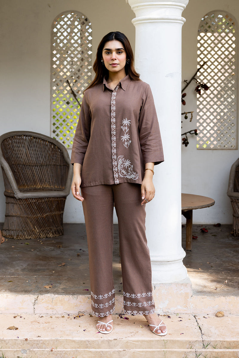 Sanditti Ziya Brown Linen Embroidered Set
