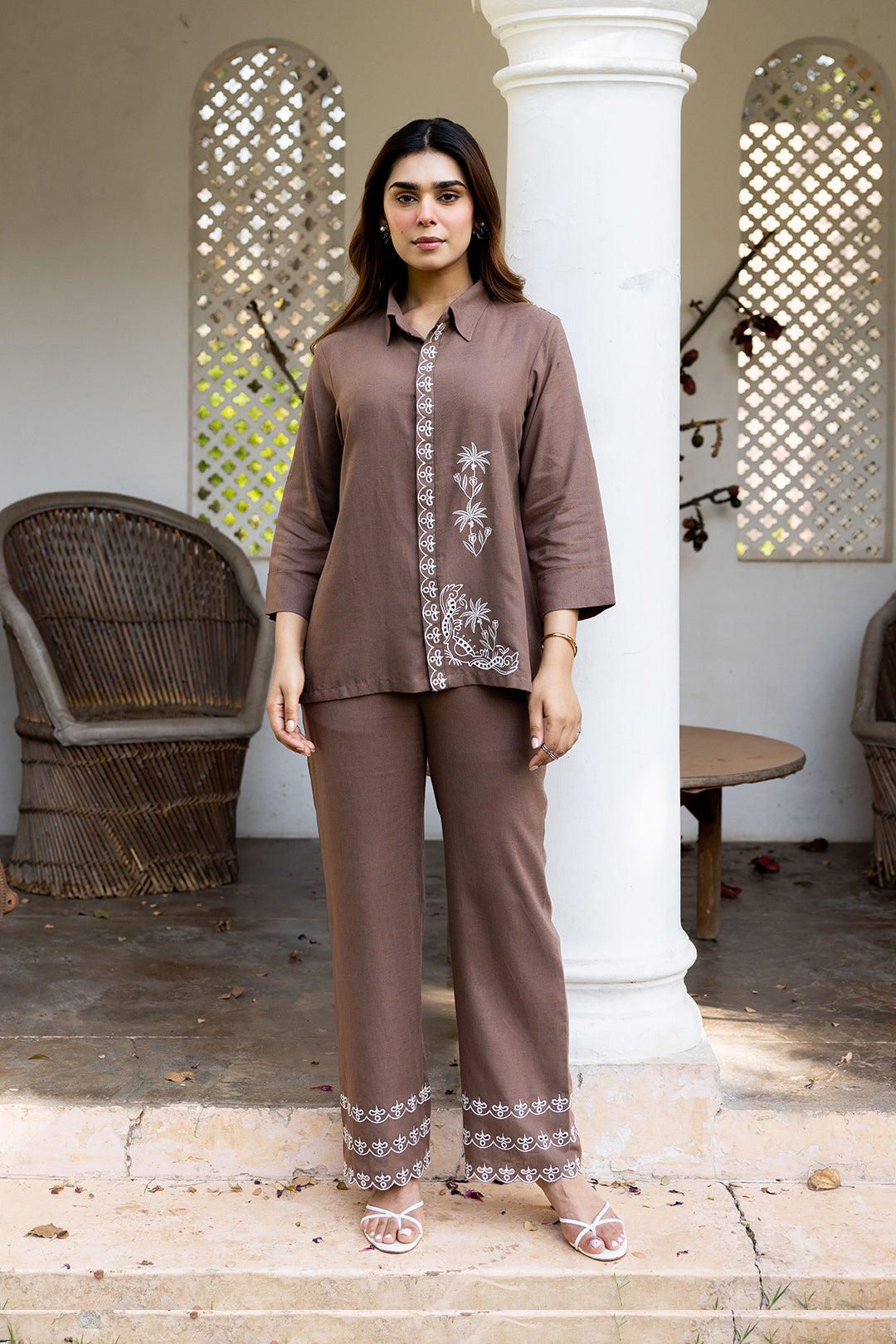 Sanditti Ziya Brown Linen Embroidered Set