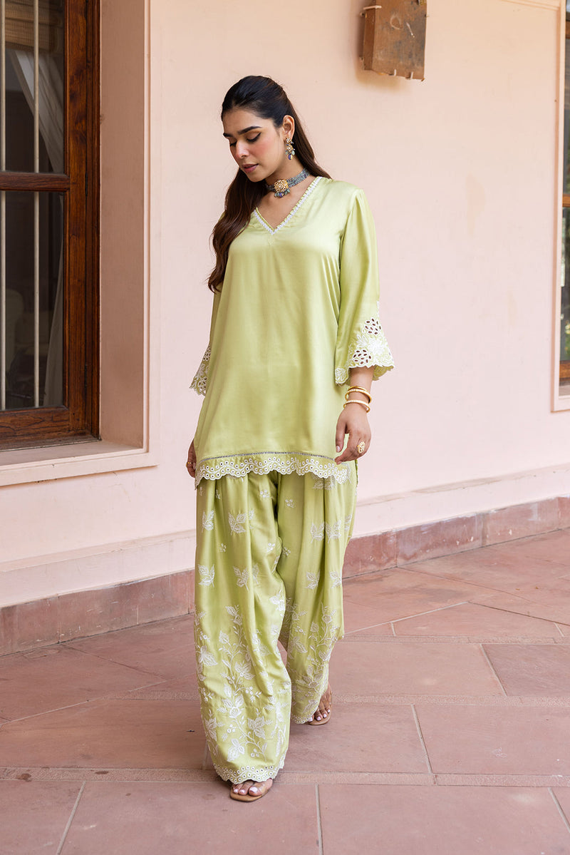 Sanditti Ziya Green Cutwork Embroidered Farshi Set