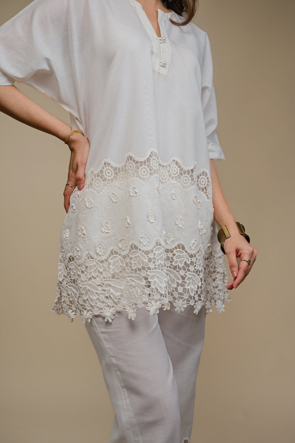 Sanditti Seher Cream 3D Cutwork Set