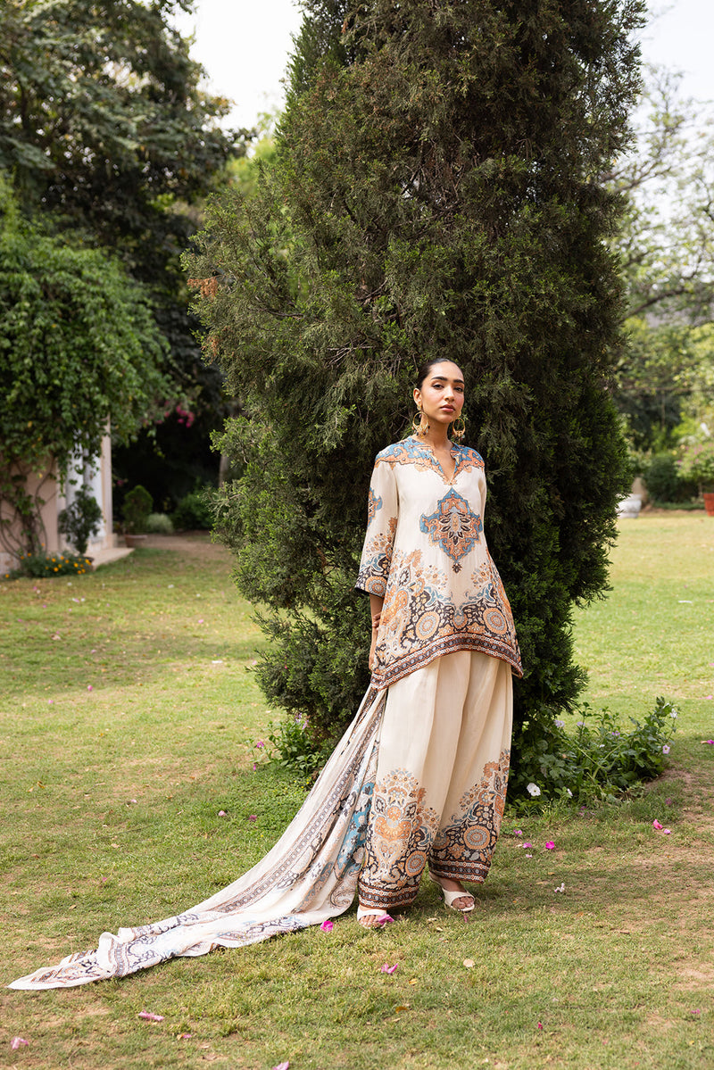 Sanditti Ziya Ivory Mughal Print Hand-Embellished Farshi Set