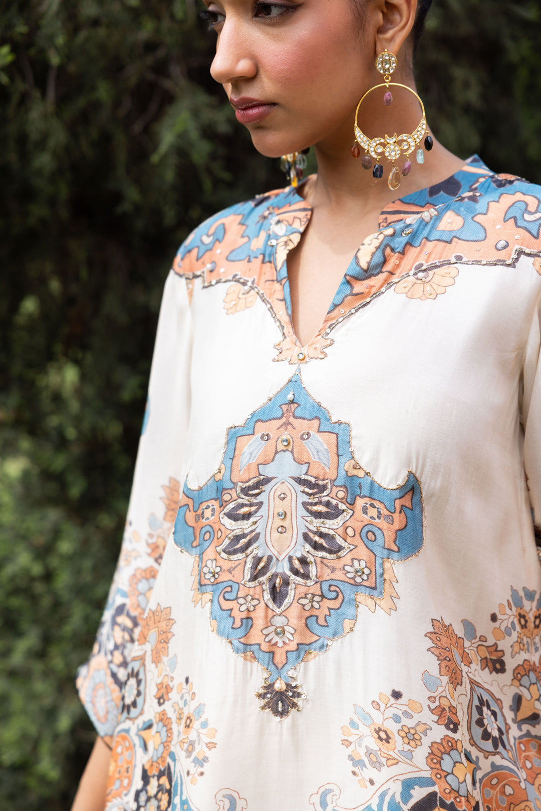 Sanditti Ziya Ivory Mughal Print Hand-Embellished Farshi Set