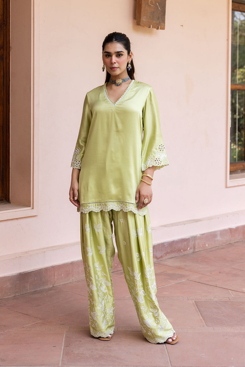 Sanditti Ziya Green Cutwork Embroidered Farshi Set